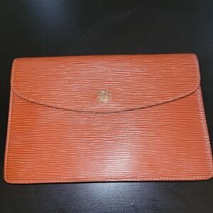 Louis Vuitton EPI  Clutch